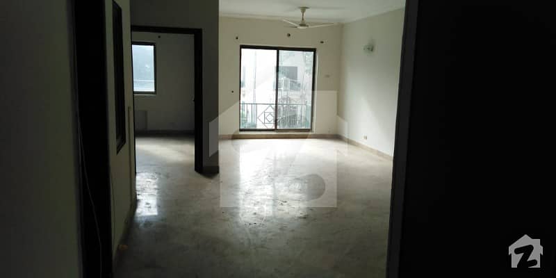 10 Marla Second Floor Flat In Rehman Garden Near Dha Phase 1