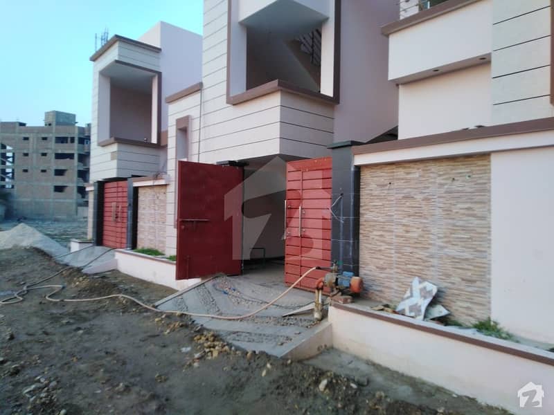80 Sq Yard Single Storey House For Sale