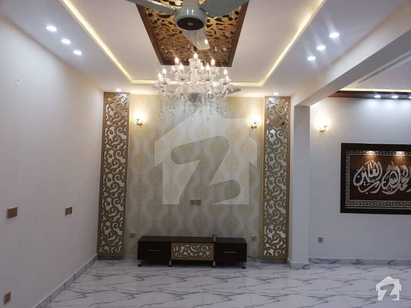 1 Kanal Owner Built Attractive Bungalow for Sale in Jasmine Block Bahria Town