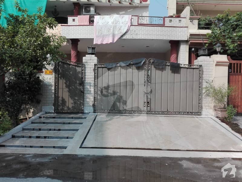 1 Kanal House Is Available For Sale