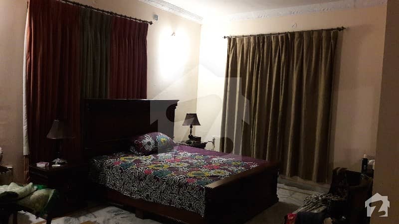 جوڈیشل ٹاؤن اسلام آباد میں 5 کمروں کا 10 مرلہ مکان 1.3 کروڑ میں برائے فروخت۔