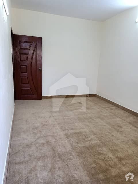 Apartment For Rent In Bukhari Commercial Area