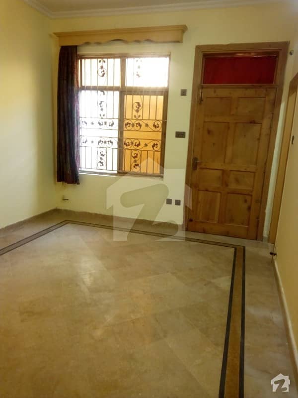 Rawal Town 2 Bed Flat 1st Floor Rent 22000