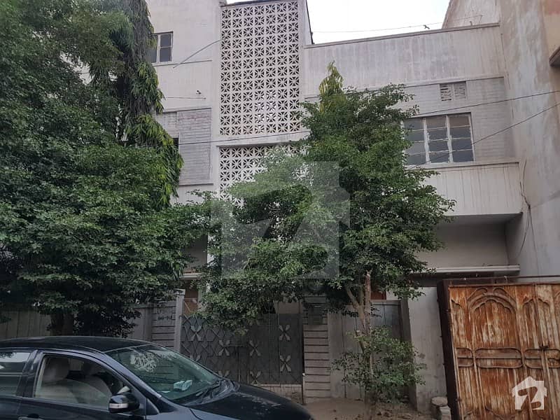 Old House For Sale In Nazimabad Block 2