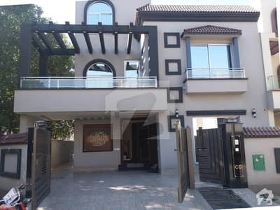 10 Marla Brand New Luxury House With Gas For Rent In Bahria Town Lahore 10 Marla Brand New Luxury House With Gas For Rent In Bahria Town Lahore