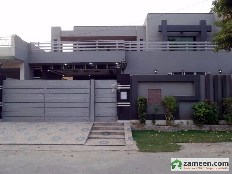 Brand New House Is Available For Sale In PCSIR Housing Scheme Block B