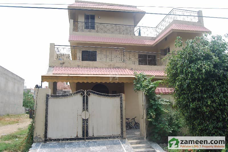 10 Marla Used House For Sale in H4-Block Wapda Town