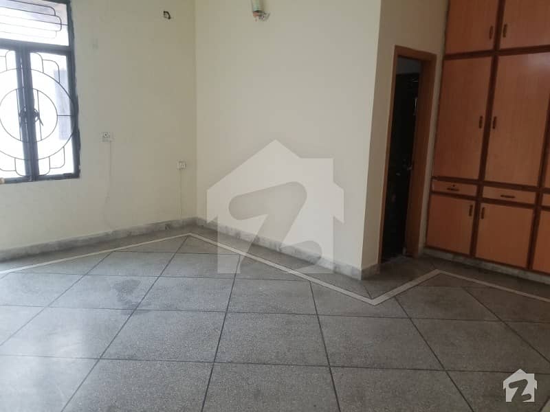 10 Marla Upper Portion In Good Condition For Rent In Wapda Town Phase 1