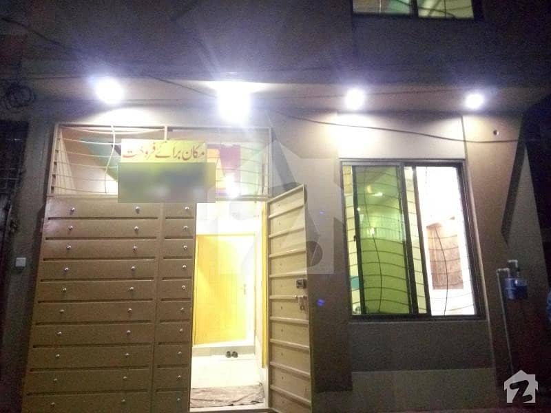 شیرشاہ کالونی - راؤنڈ روڈ لاہور میں 3 کمروں کا 3 مرلہ مکان 31 ہزار میں کرایہ پر دستیاب ہے۔