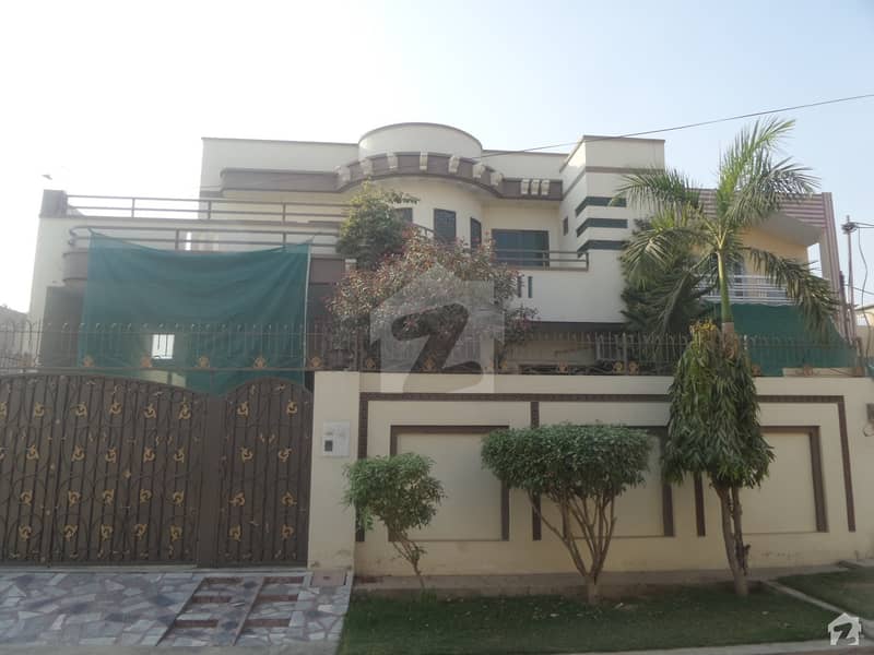 Double Story Beautiful House For Sale At Aziz Yaqoob Town Okara