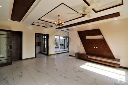 Reasonable Near Market 1 Kanal Slightly Used Bungalow For Rent Reasonable Near Market 1 Kanal Slightly Used Bungalow For Rent