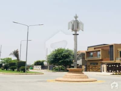 5 Marla Commercial Plot in Ghaznavi block Bahria Town Lahrore 5 Marla Commercial Plot in Ghaznavi block Bahria Town Lahrore