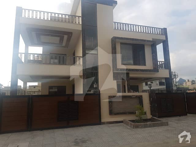 10 Bed House For Sale In E -11/1