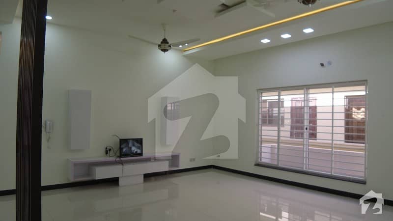 new 50x90 Luxury upper portion for rent in G 13 Islamabad