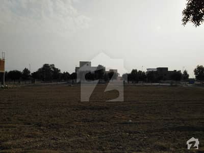 8 Marla Commercial For Sale On 150 Road Quaid Block Bahria Town 8 Marla Commercial For Sale On 150 Road Quaid Block Bahria Town