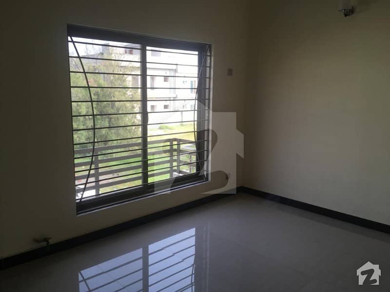 ماڈل ٹاؤن ہومک راولپنڈی میں 5 کمروں کا 7 مرلہ مکان 1.49 کروڑ میں برائے فروخت۔