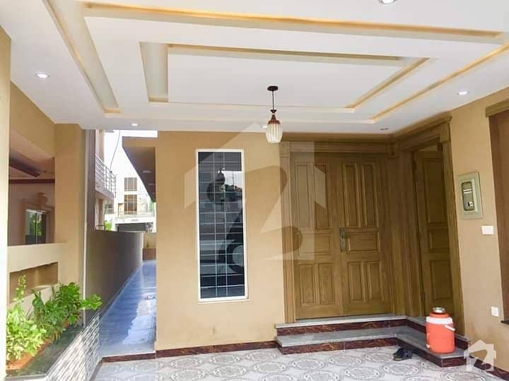 Brand New Luxurious Double Storey House For Rent