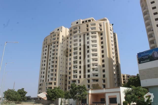 یونیورسٹی روڈ کراچی میں 4 کمروں کا 10 مرلہ فلیٹ 1.7 کروڑ میں برائے فروخت۔