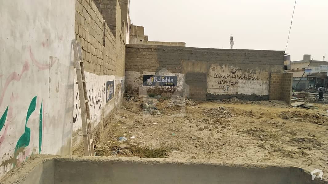 سُرجانی ٹاؤن - سیکٹر 7سی سُرجانی ٹاؤن گداپ ٹاؤن کراچی میں 1 کمرے کا 2 مرلہ فلیٹ 20 لاکھ میں برائے فروخت۔