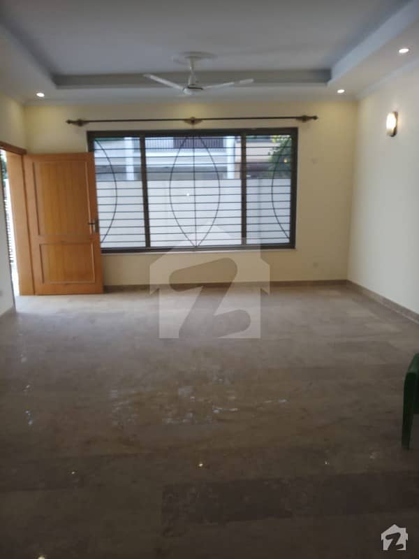 G94 Fully Renovated House 35 X 70 For Sale