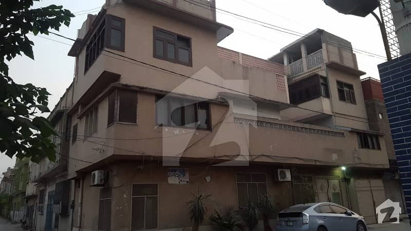 گلبہار روڈ پشاور میں 5 کمروں کا 4 مرلہ مکان 2.42 کروڑ میں برائے فروخت۔