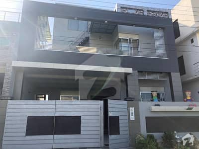 10 Marla Furnished Park Facing Triple Storey House For Sale 10 Marla Furnished Park Facing Triple Storey House For Sale