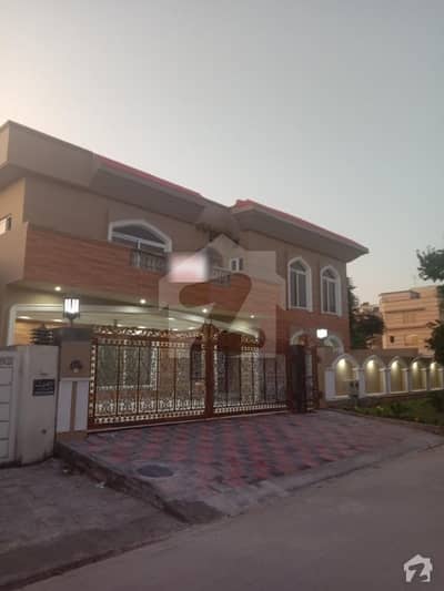 2 Side Corner 3 Side Opened Modern Designed House 2 Side Corner 3 Side Opened Modern Designed House