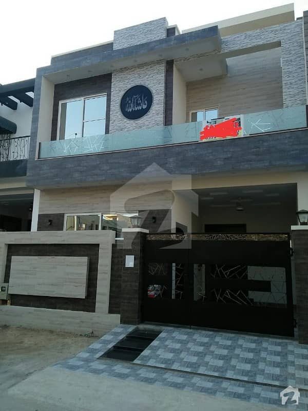 5 Marla Luxury Villa Availabe For Sale In State Life Housing Phase 1