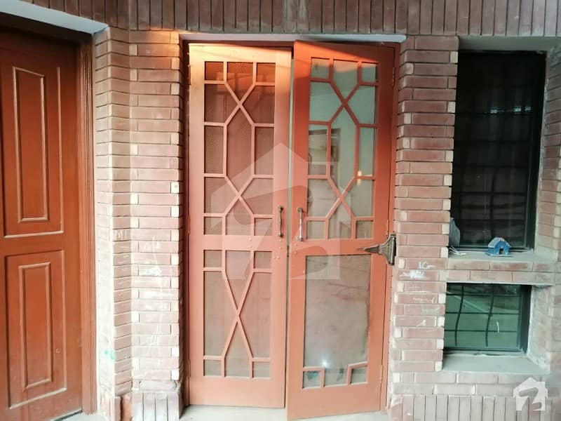 ویلینشیاء ۔ بلاک پی ویلینشیاء ہاؤسنگ سوسائٹی لاہور میں 3 کمروں کا 5 مرلہ مکان 38 ہزار میں کرایہ پر دستیاب ہے۔