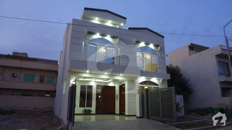 Brand New 30 x 60 Beautifully House For Sale In G 13