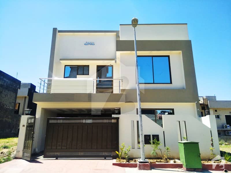 Superb Quality House Near To Boulevard For Sale