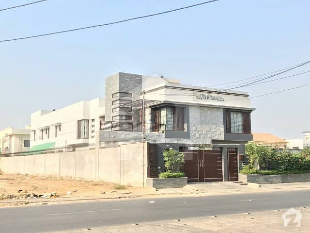 300 Sq Yards Bungalow For Rent