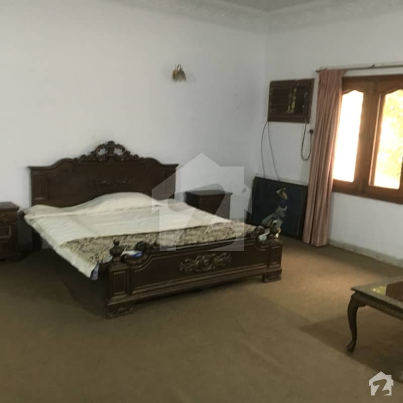 1 Bedroom Fully Furnished Room For Rent In Dha Phase 3 Near To Y Block Mcdonald