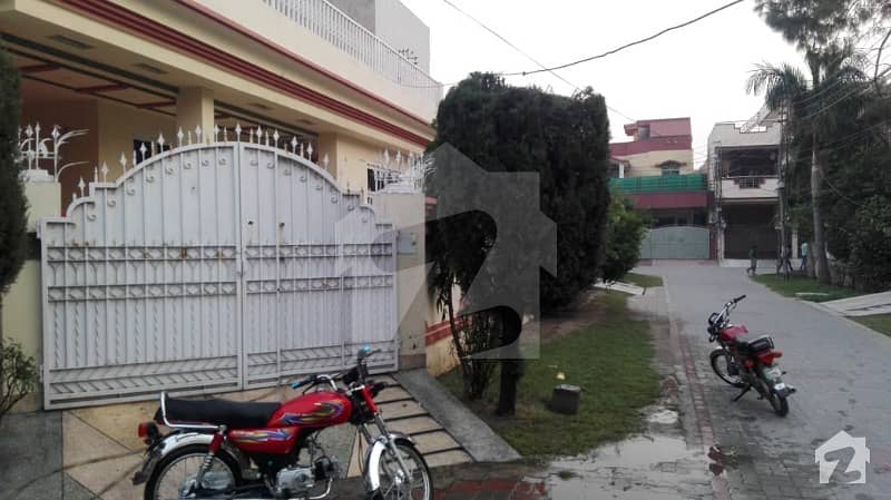 مرغزار آفیسرز کالونی ۔ بلاک این مرغزار آفیسرز کالونی لاہور میں 3 کمروں کا 10 مرلہ مکان 1.2 کروڑ میں برائے فروخت۔