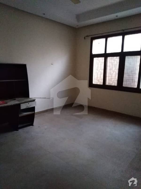 10 Marla Old Double Storey House For Sale In  H Block