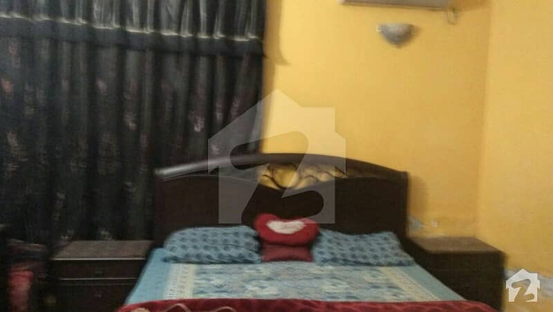 بحریہ ٹاؤن لاہور میں 3 کمروں کا 8 مرلہ مکان 1.1 کروڑ میں برائے فروخت۔