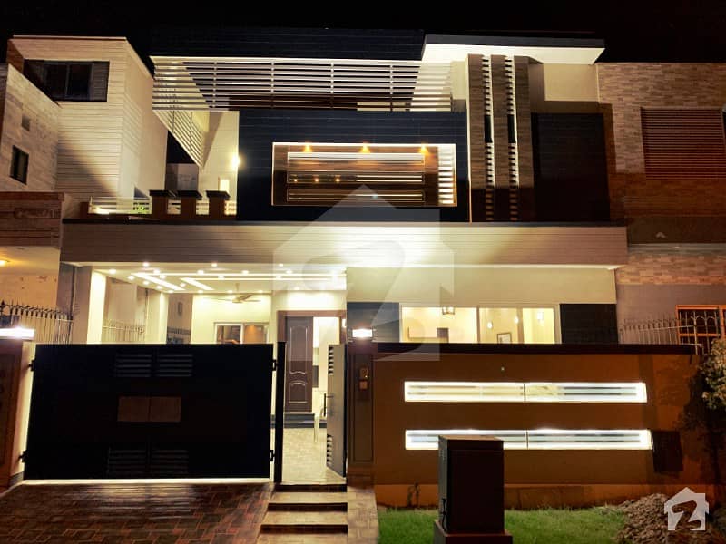 Syed Brothers Offer Brand New Modern Design 7 Marla Bungalow Near Sector Park For Sale