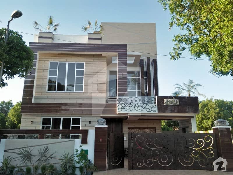 10 Marla Attractive Brand New House for Sale in Overseas Block Bahria Town 10 Marla Attractive Brand New House for Sale in Overseas Block Bahria Town