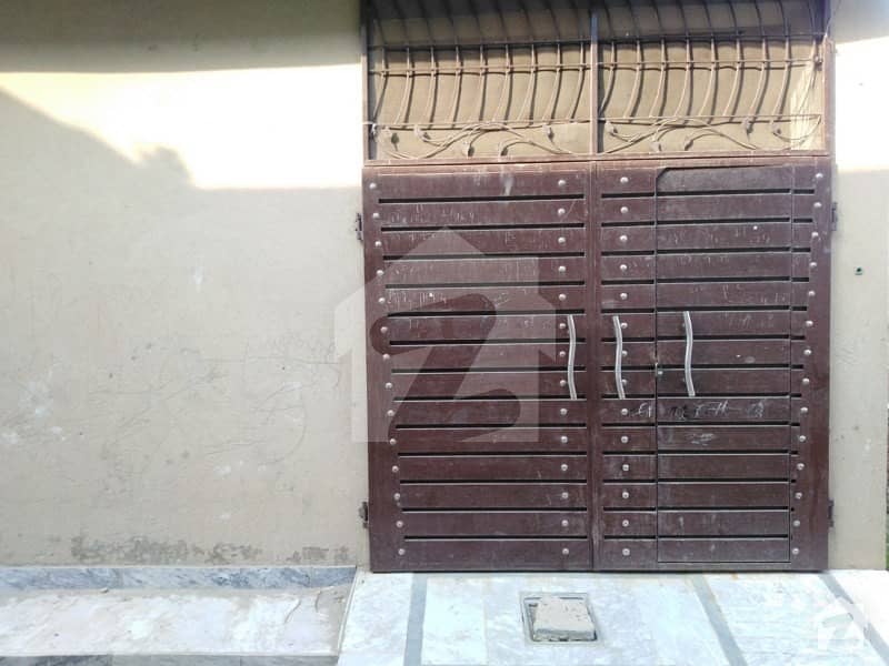 نشتر کالونی لاہور میں 2 کمروں کا 2 مرلہ مکان 32.5 لاکھ میں برائے فروخت۔