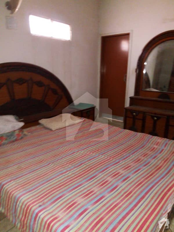 نارتھ ناظم آباد ۔ بلاک این نارتھ ناظم آباد کراچی میں 9 کمروں کا 10 مرلہ مکان 3 کروڑ میں برائے فروخت۔