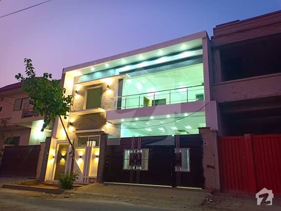 نور محل روڈ بہاولپور میں 4 کمروں کا 6 مرلہ مکان 1.4 کروڑ میں برائے فروخت۔