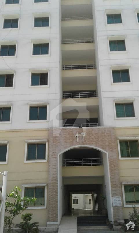 10 Marla Flat 3 Bed 3rd Floor Available For Sale In Askari 11 Lahore