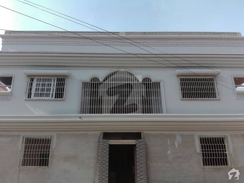 بھٹائی کالونی کورنگی کراچی میں 4 کمروں کا 5 مرلہ مکان 2.5 کروڑ میں برائے فروخت۔