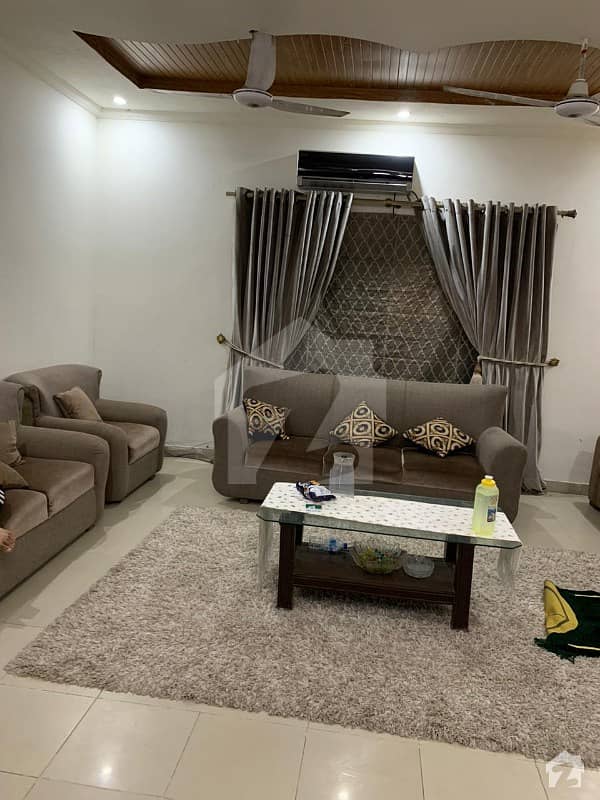 پی سی ایس آئی آر سٹاف کالونی - بلاک سی پی سی ایس آئی آر سٹاف کالونی لاہور میں 4 کمروں کا 1 کنال مکان 1.65 کروڑ میں برائے فروخت۔