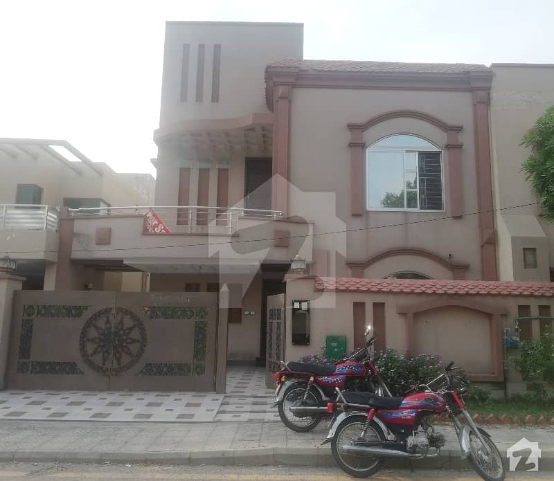 10 MARLA HOUSE FOR SALE IN SHAHEEN BLOCK BAHRIA TOWN LAHORE
