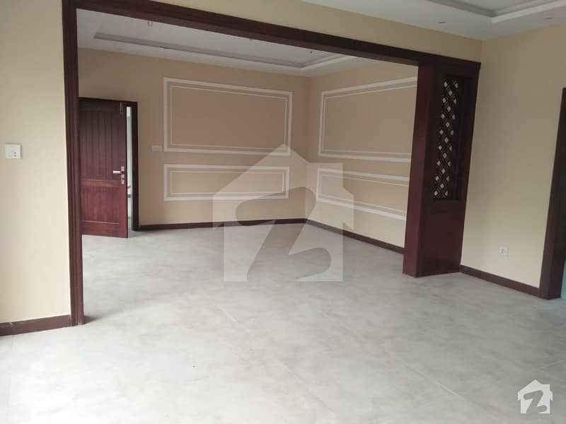 Defence Sea View Apartment Ground Floor For Sale Back Row