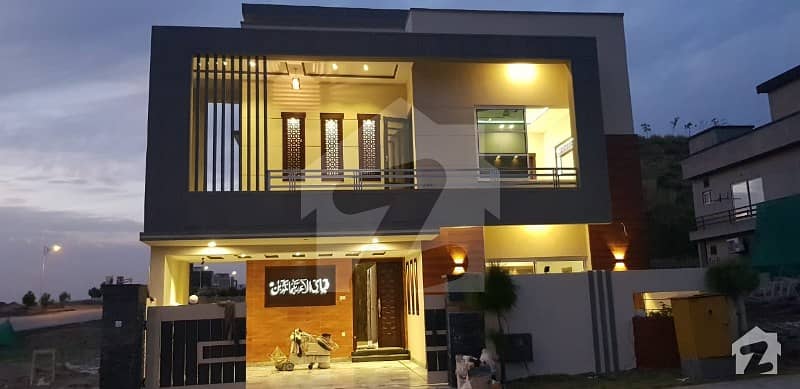 Brand New Double Unit Solid Construction House  Near To Boulevard And Commercial Area  Full Height Area
