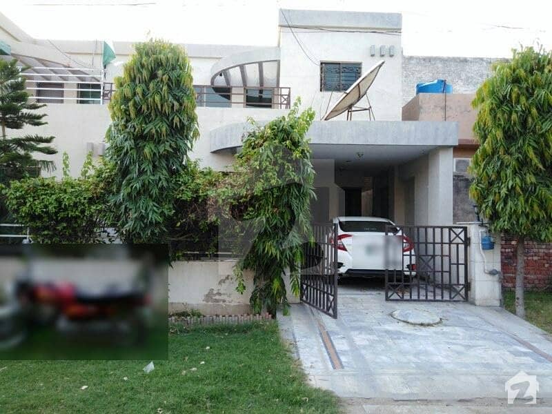 فورٹ ولاز لاہور میں 3 کمروں کا 8 مرلہ مکان 1.7 کروڑ میں برائے فروخت۔