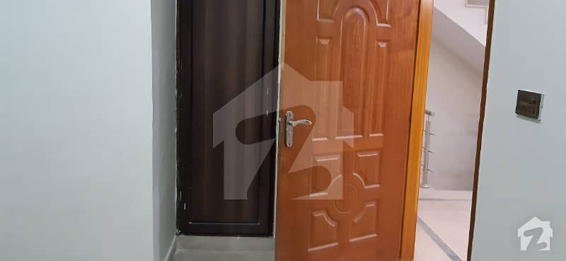 شاہ خالد کالونی راولپنڈی میں 5 کمروں کا 4 مرلہ مکان 65 لاکھ میں برائے فروخت۔