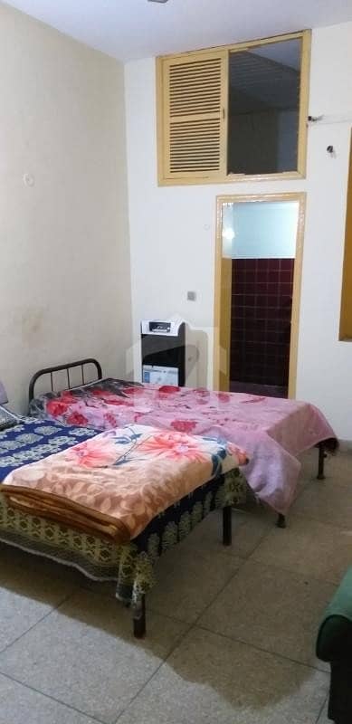 گارڈن ٹاؤن - طارق بلاک گارڈن ٹاؤن لاہور میں 3 کمروں کا 5 مرلہ مکان 1.25 کروڑ میں برائے فروخت۔